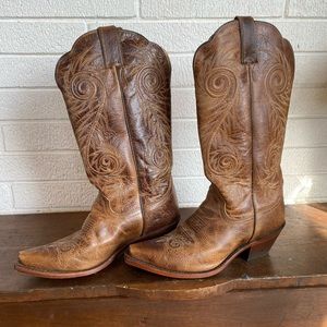 Justin Ladies L4332 Tan Damiana Fashion Western Style boot. Size 7 1/2 B.